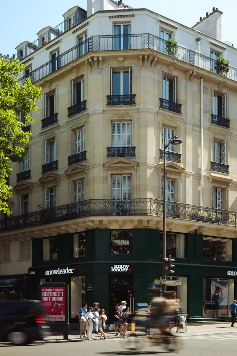 Devanture Snowleader Paris un projet de l'Agence Céleste